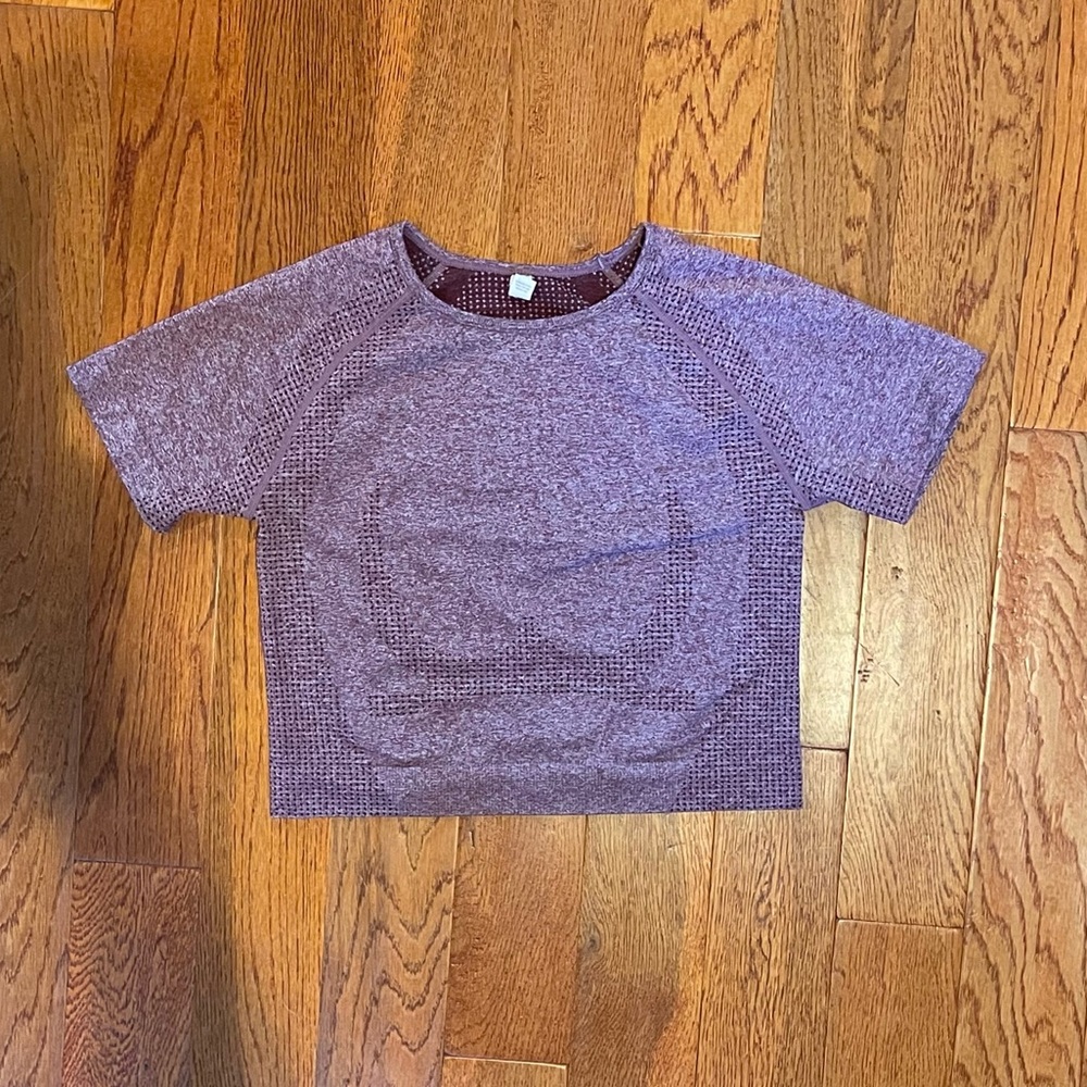 Cropped Compression Top - Picture 3 of 3